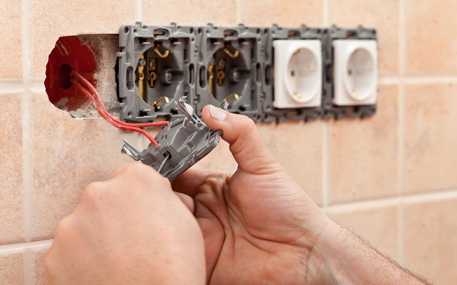 travail électricien Paris 5
