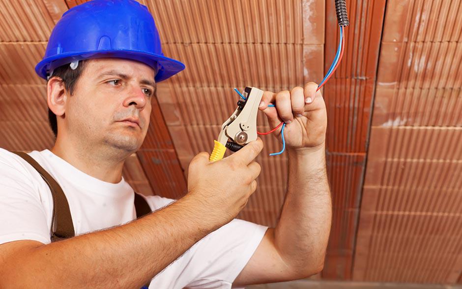 travail électricien Paris 5